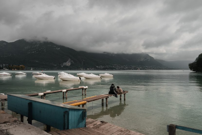 Harbor of Annecy, lake Annecy, couple during leisure time.